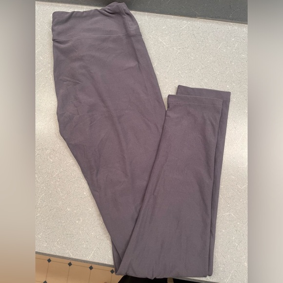 LuLaRoe Women’s Leggings ✨ One Size Fits All ✨ In Great Used Condition - Picture 4 of 4